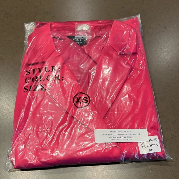 NWT Sensational Queen Satin Embellished Pocketed Blaze Sz: XS - Picture 7 of 11